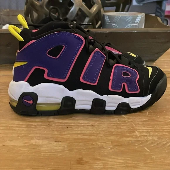 Nike Kids Black and Yellow Sneakers - Picture 2 of 7